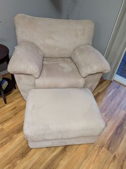 Oversized Accent Chair with Ottoman