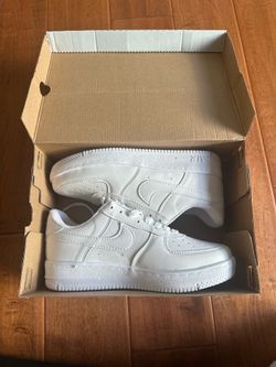 Nike Airforce 1s size 8