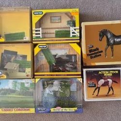 BREYER HORSE VINTAGE (EMPTY BOXES) - LOT OF EIGHT (8) - $10 