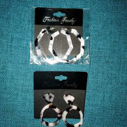 *Brand New* 2 Sets Of Tortoise Shell Print Acrylic Earrings
