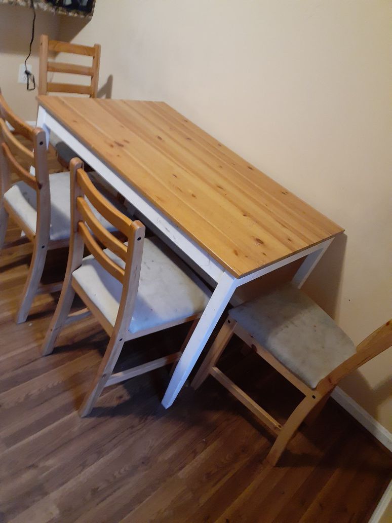 Dining table set with chairs