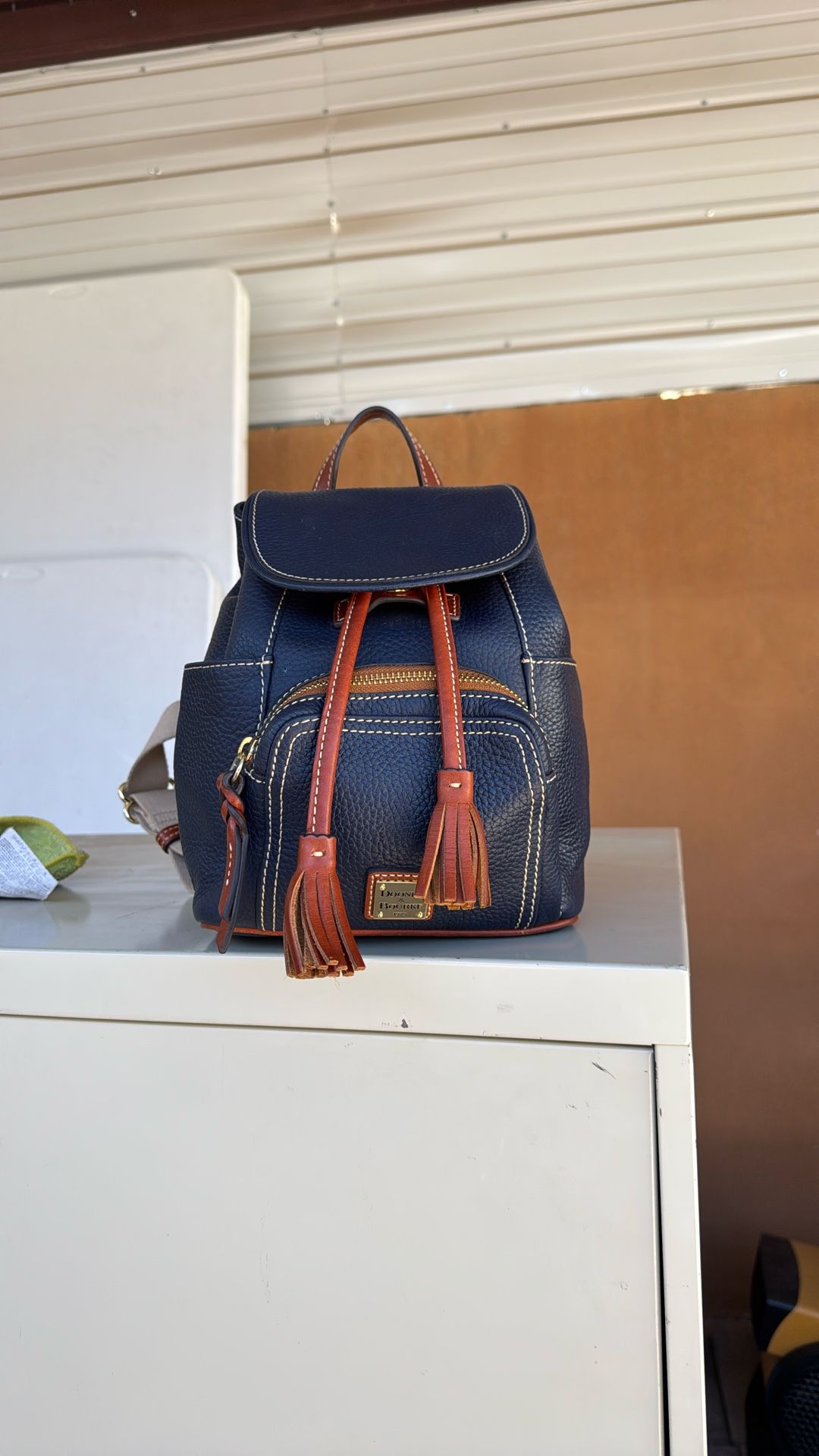 Dooney & Bourke Murphy Backpack  🎒 Blue Brown Good Condition 👍🏻