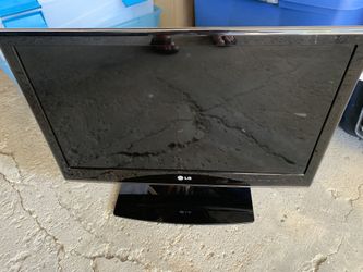 26” LG TV
