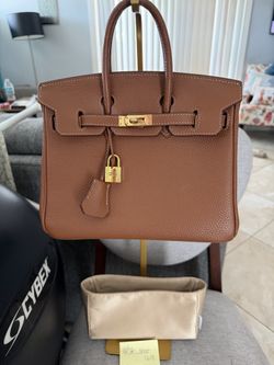 Birkin 25 Togo in Gold w GHW like new
