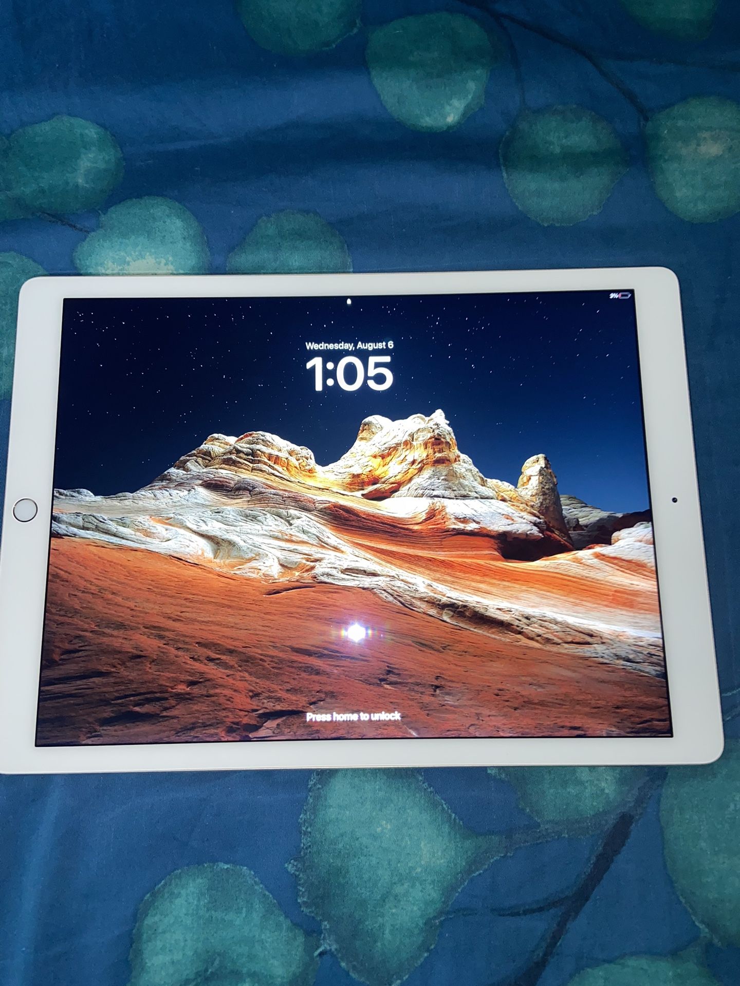 Apple iPad Pro (1st Gen) 128Gb 12.9" - Gold (2015)