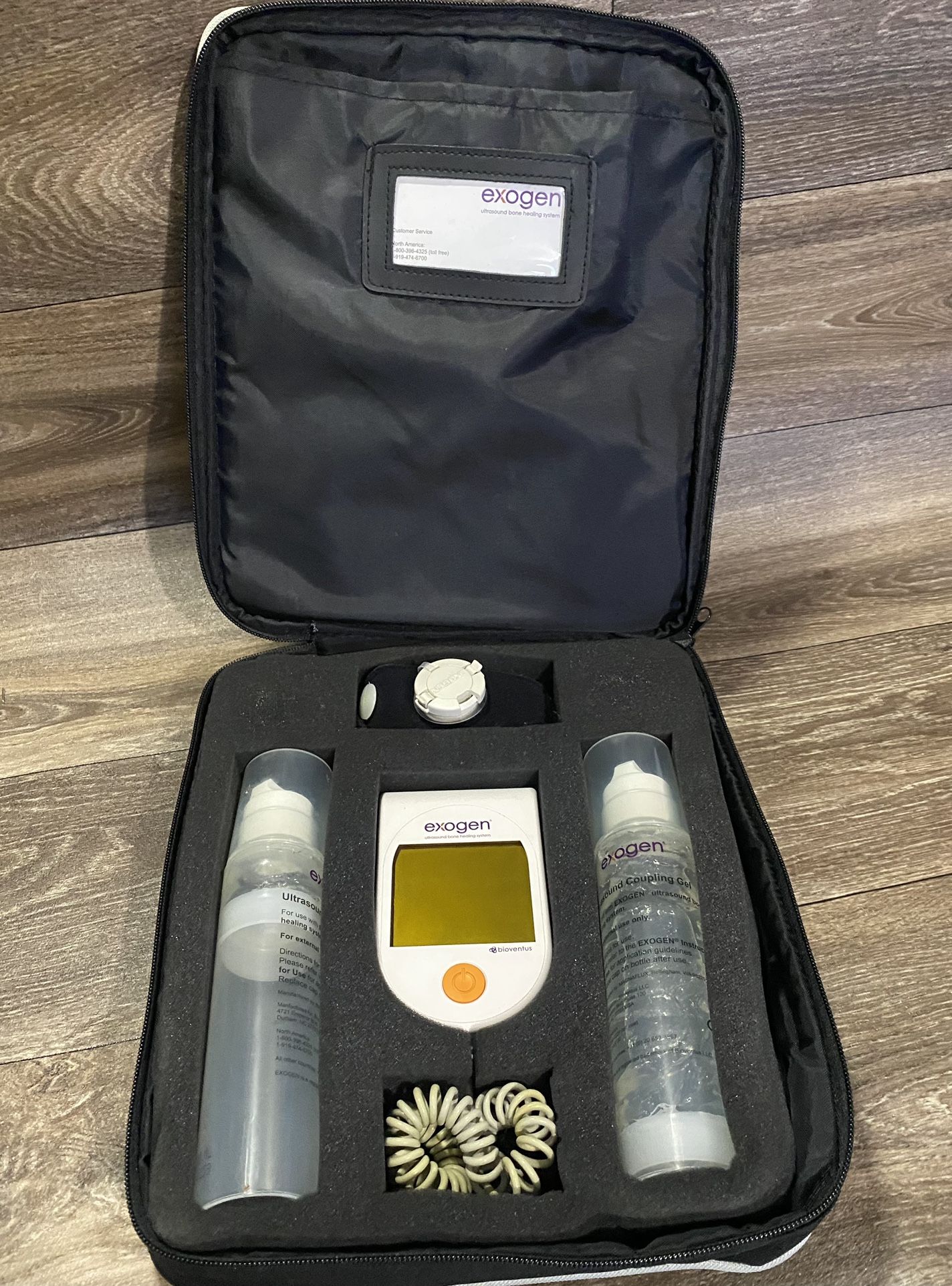 mith & Nephew / BIOVENTUS Exogen 4000+ Bone Healing Growth Stimulator