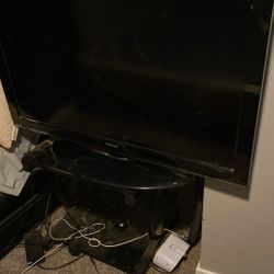 Table And Tv 