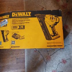 Dewalt  Dcn650D1