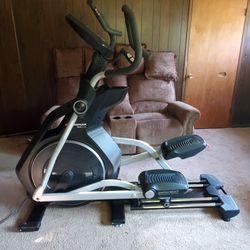 Elliptical - Bowflex BXE216