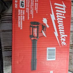 MILWAKEE M12 COMPACT SPOT BLOWER NEW