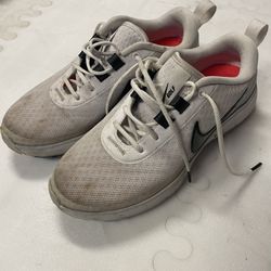 Youth golf Shoes. NIKE