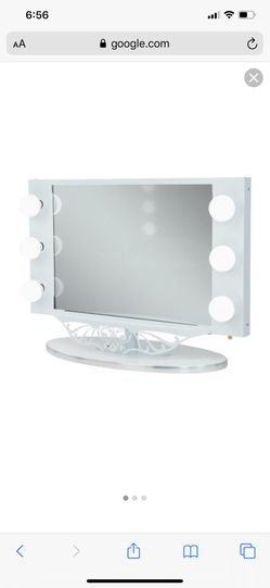 Beautiful Hollywood vanity girl mirror