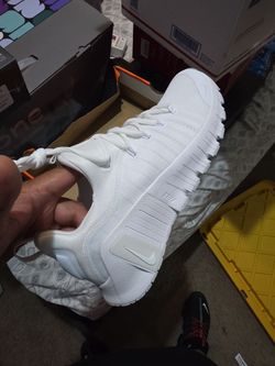 Brand new all white nike size 10m