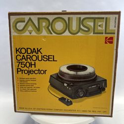 Vintage Kodak Carousel 750 Slide Projector Lens Cord Remote Carousel