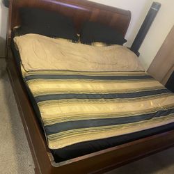 King bed Frame