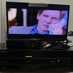 PIONEER DVL-700 DVD/CD/LD Laserdisc Player With Remote and AV cables