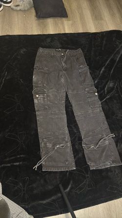 Fashion Nova Cargo