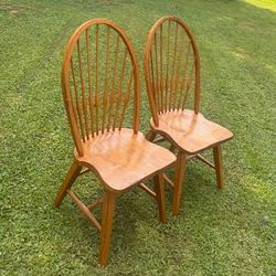 Set Of 2 Wood Hearthstone Windsor Bowl Back Accent Chairs