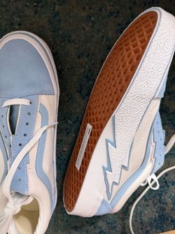 Vans lightning