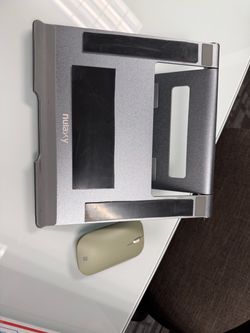 Microsoft universal mouse and adjustable labtop stand