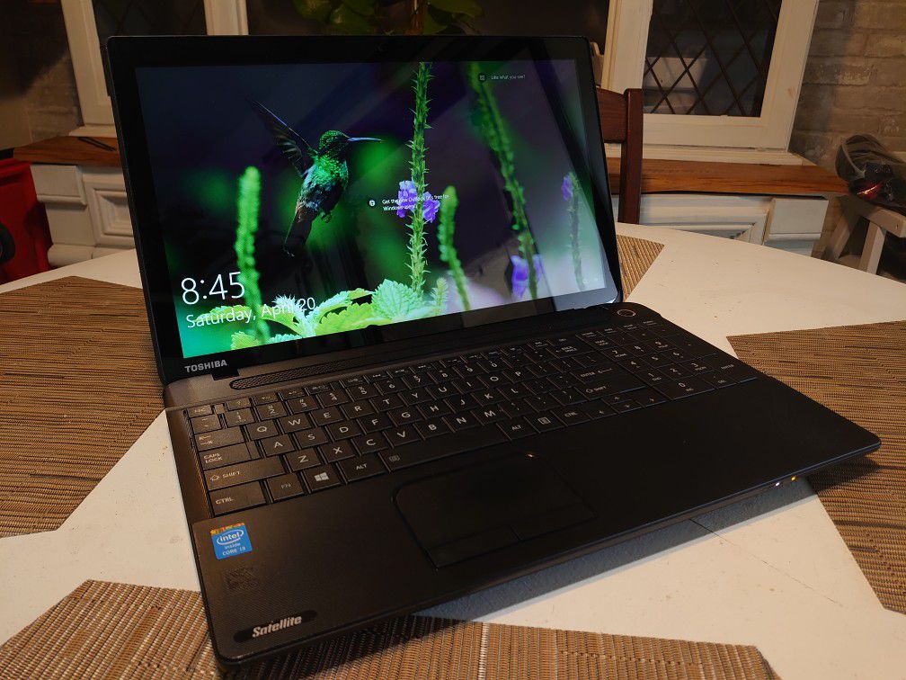 15.6" Black Toshiba Intel Core i3 SSD Touchscreen Computer Laptop PC Home Office School Dorm X