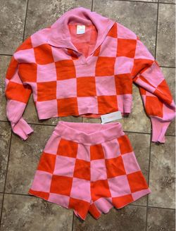 Women’s S/M set new with tags