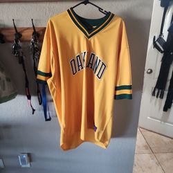 COOPERSTOWN COLLECTION OAKLAND A'S BASEBALL JERSEY