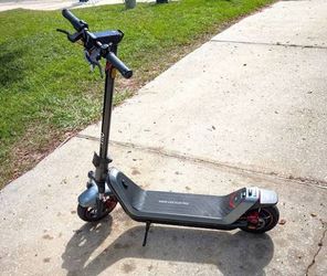 Niu Koi 300x scooter