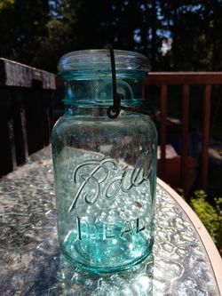 Blue ball ideal mason jars glass lid