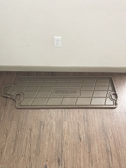 05-12  Pathfinder  Nissan Rear Oem Cargo Area Protector Brown