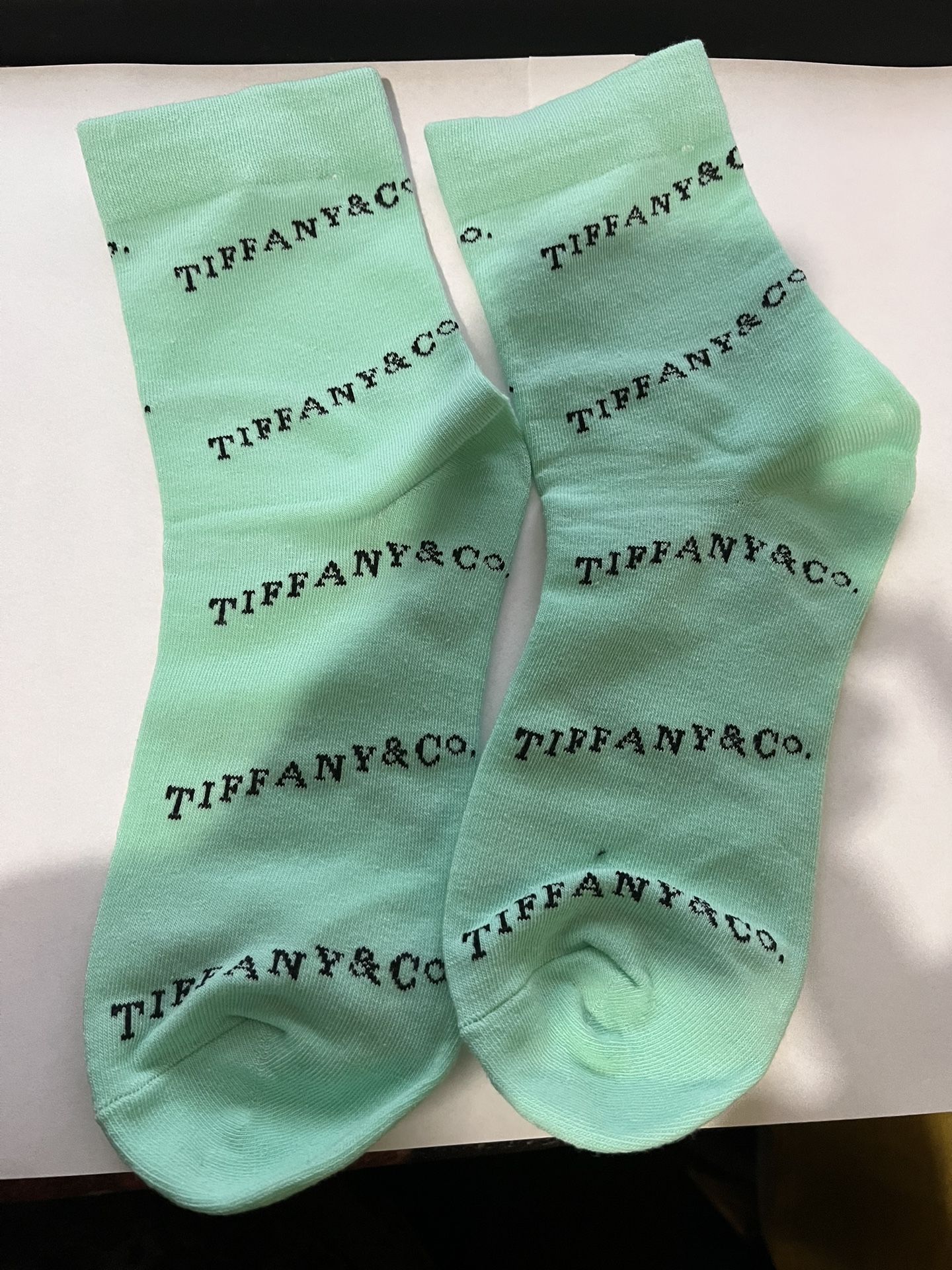 TIFFANY GIFT SET  SOCKS , Glasses, & PERFUME 