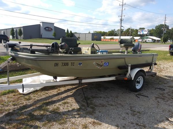 1975 Bomber Bass Boat for Sale in Mount Vernon, OH - OfferUp