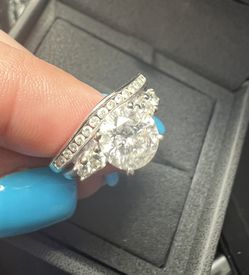 Wedding Ring, Size 7, White Gold And Diamonds