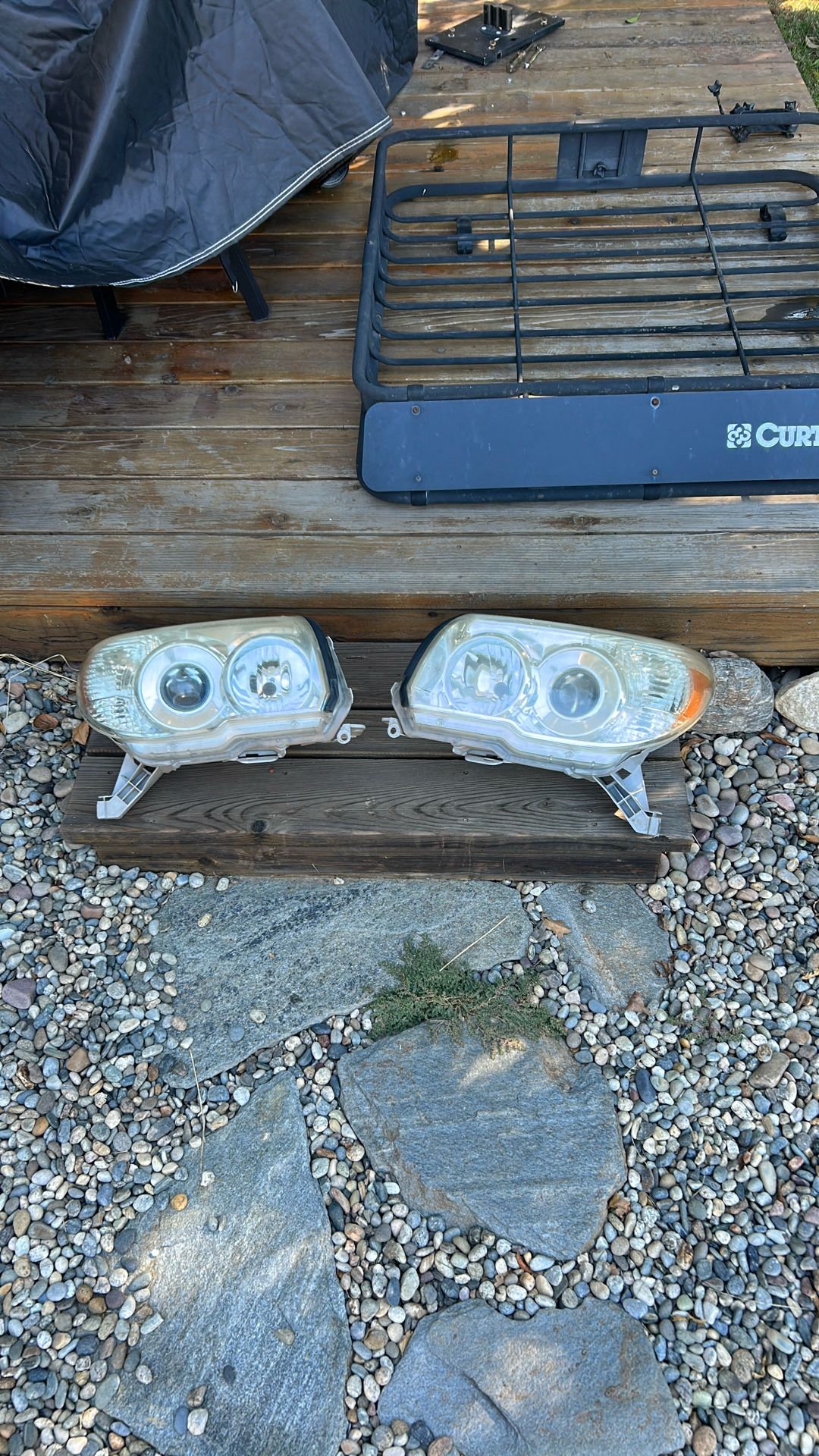 Toyota 4Runner Headlights 