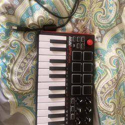 Akai MPK Mini
