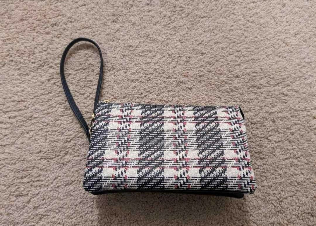 Wristlet