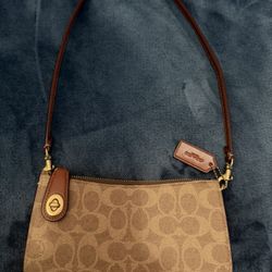 Coach Penn Purse 