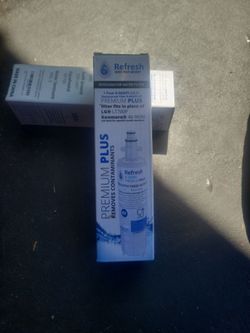 Refrigerator water filter
