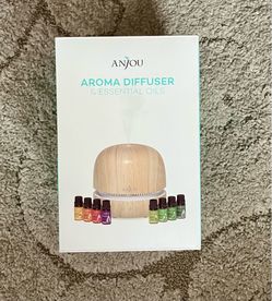 Aroma Diffuser and Essential Oils