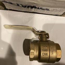 Watts 1-1/2 Ball Valve New