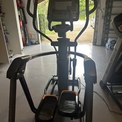 Matrix Elliptical Exercise Machine