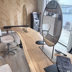 Hair Salon Station Table And Chairs