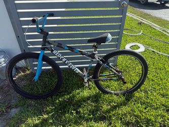 26” block flyer
