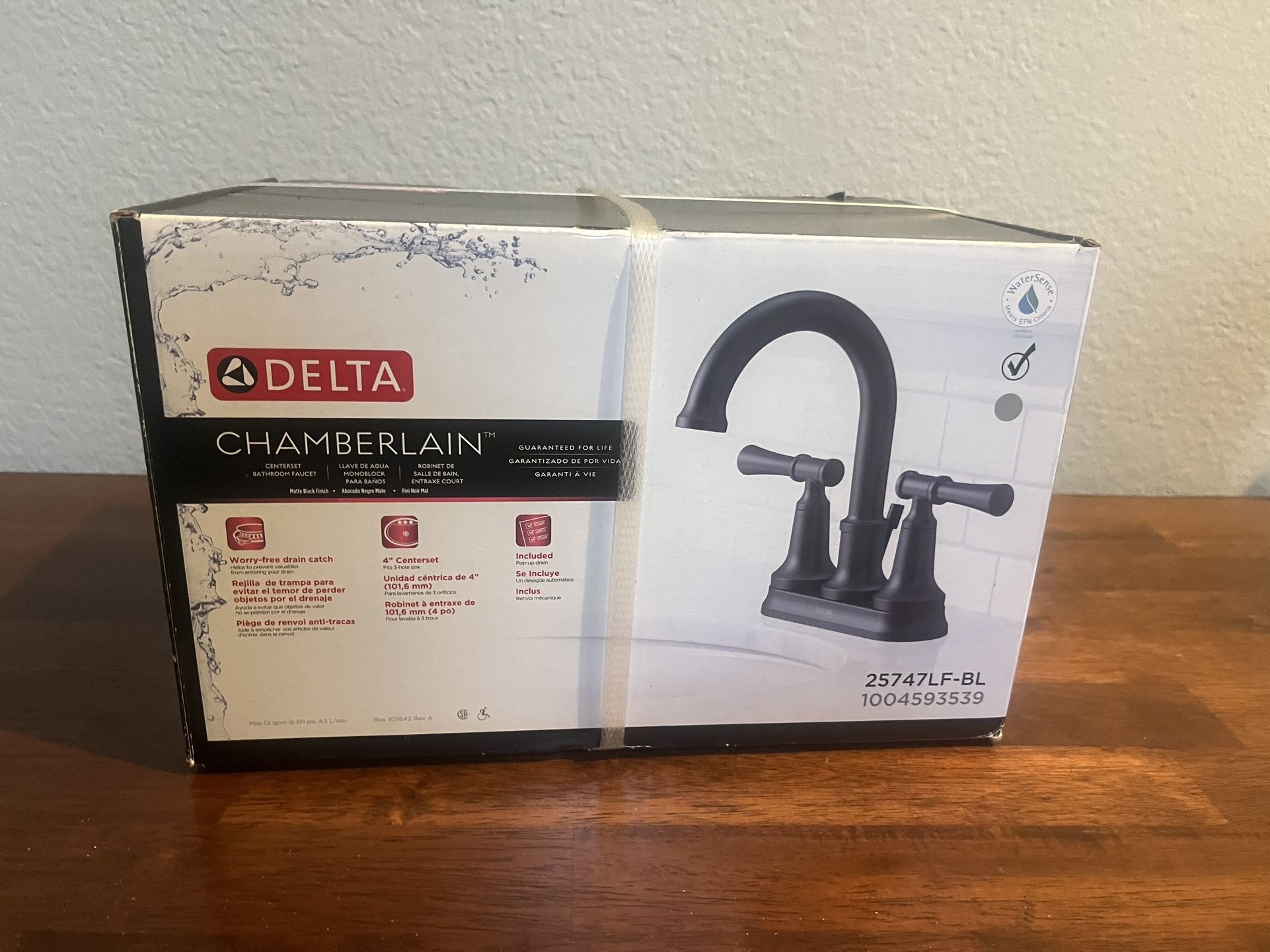 Delta Chamberlain center set bathroom faucet