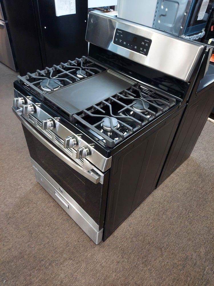GE 30" Free-Standing Gas Range (Stainless Steel)