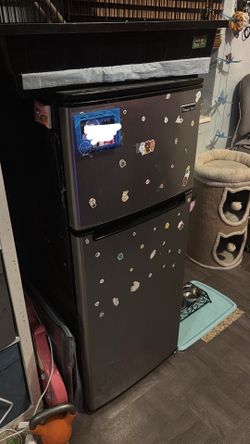 Magic chef Fridge