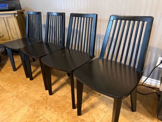 Set of 4 chairs