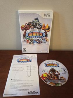 Activision Skylanders: Giants Nintendo Wii w/ Disc, Case NTSC-U/C E10+