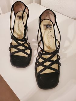 Sandels