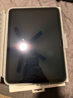 Apple iPad (M4) with Logitech keyboard case